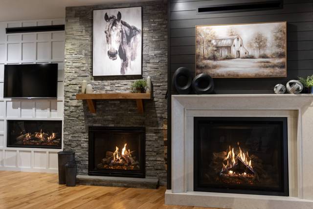Fireplaces, live and burning