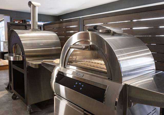 Grills & outdoor kitchens
